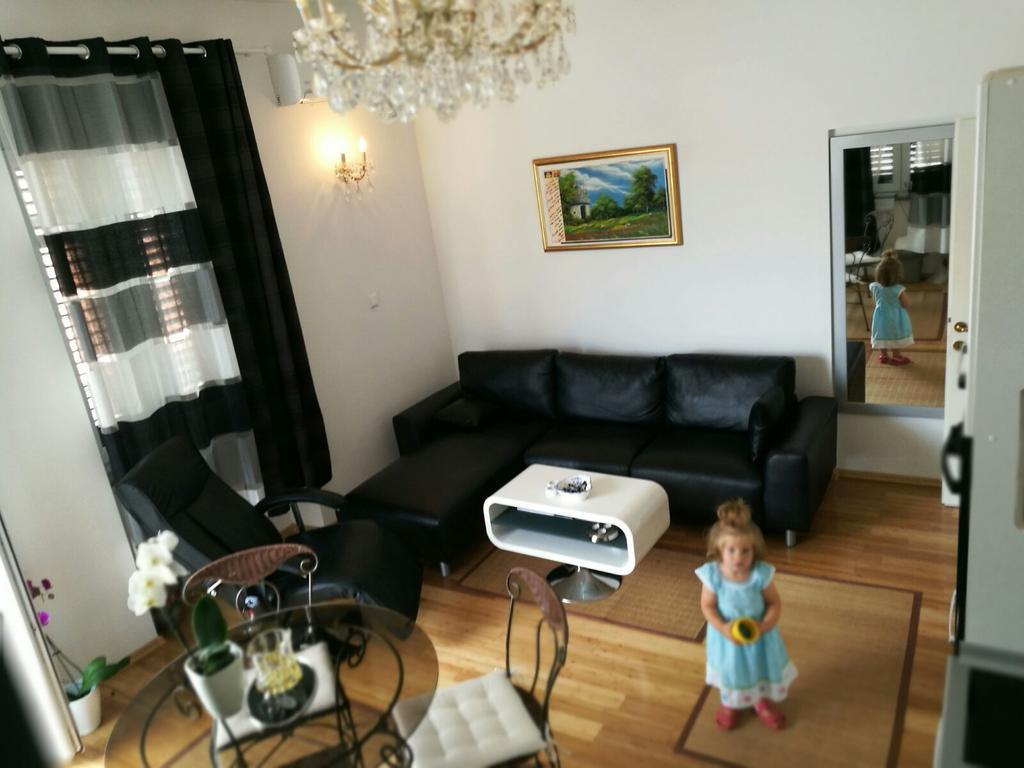 Ana Apartment Pula Zewnętrze zdjęcie