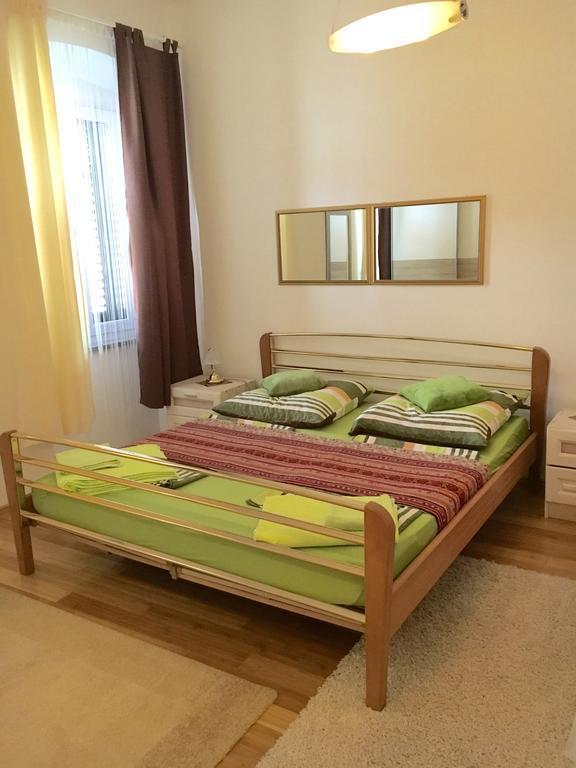 Ana Apartment Pula Zewnętrze zdjęcie